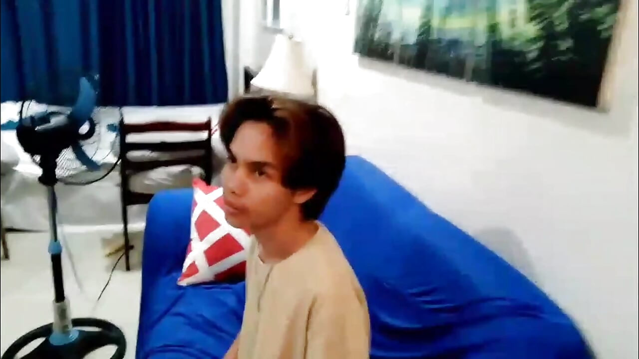 Filipino virgin Twink Hookup Turns Into Wet Shower Blowjob full video on fabhouse