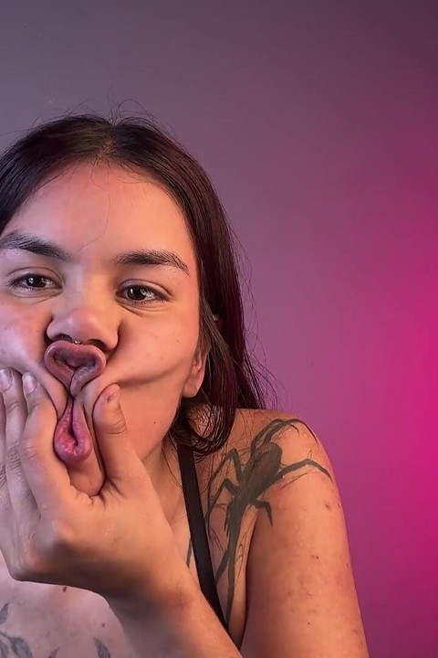 Strange Gestures with My Face