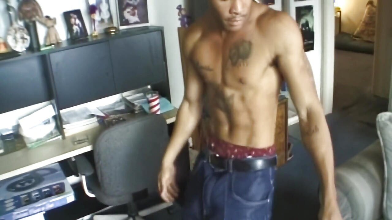 Flexible Stud Deepthroats His Own Throbbing Cock