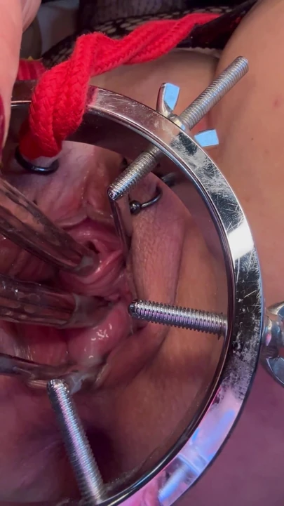 Sklavin S Fucks Her Piss Hole and Cervix at the Same Time