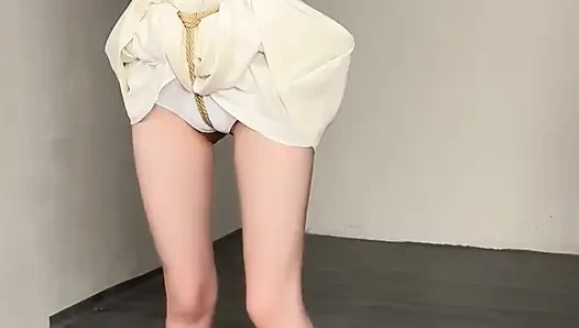 Mengangkat tali, pad kaki, sengatan listrik coyote