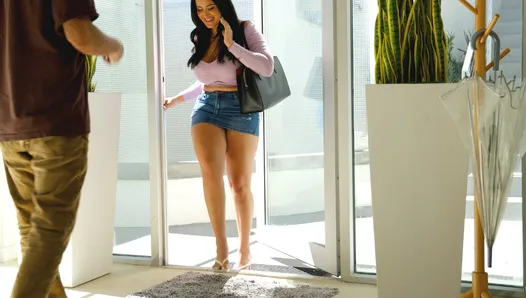 Thick Girl With A Giant Ass Has a Wild Audition