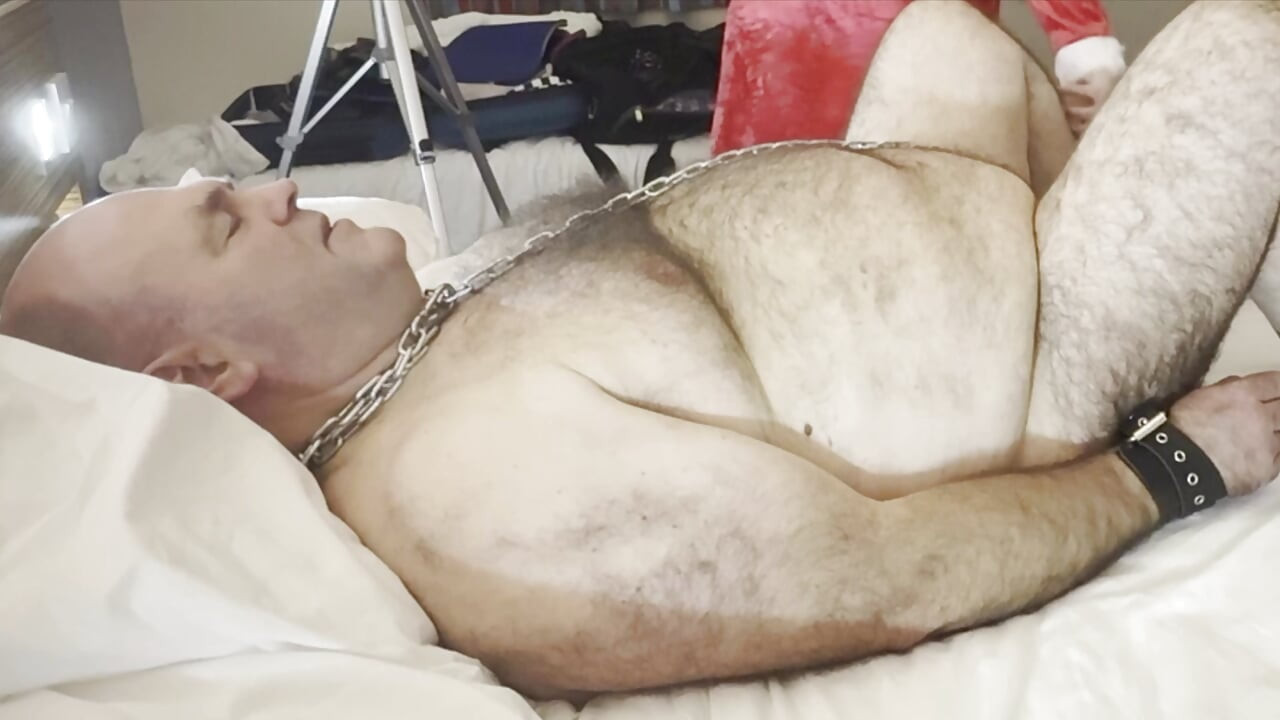 السيدة كينكسماس تعطي بوبو عيد ميلاد جيد!