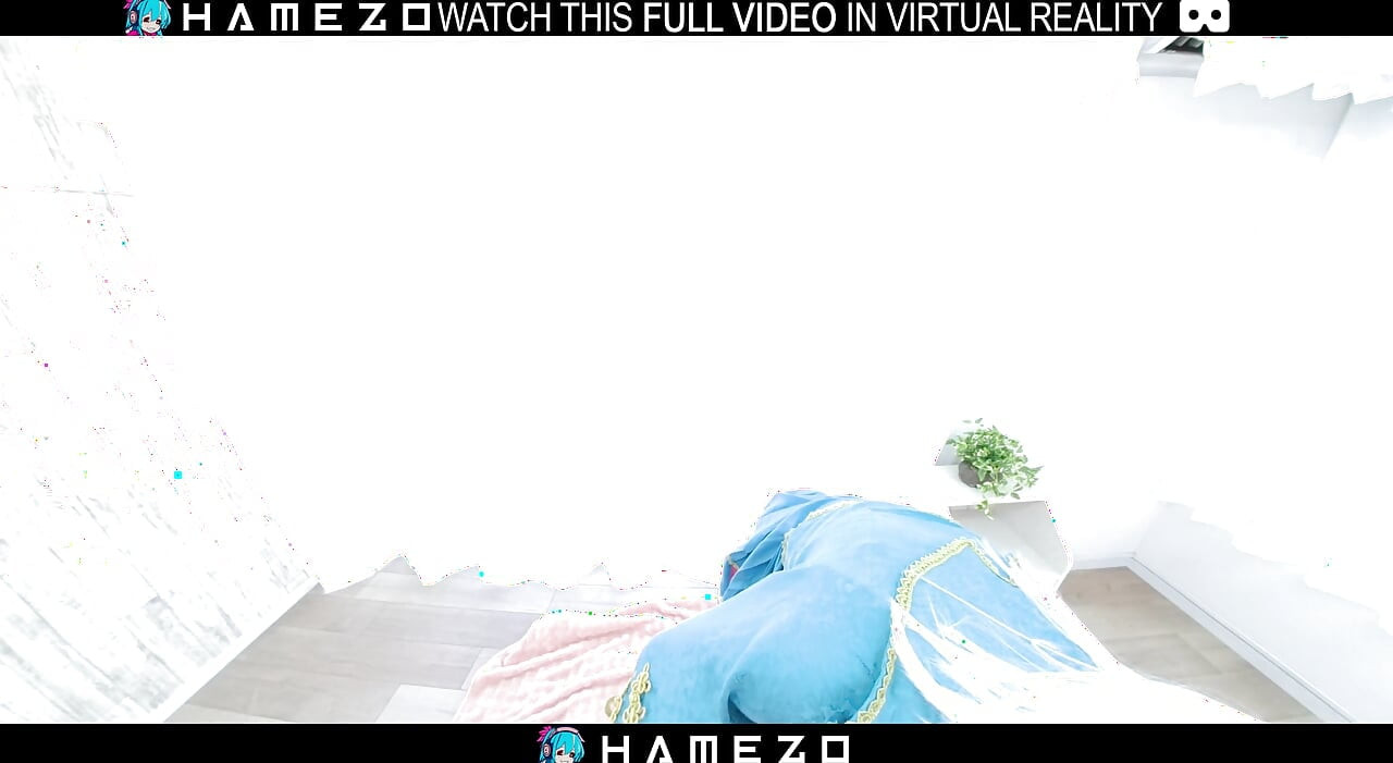 Sexy japanisches mädchen mayu Kanzaki lutscht schwanz, bevor sie in VR hart gefickt wird.