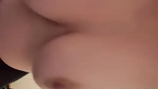 Fucked my girlfriend and cum on her tits.