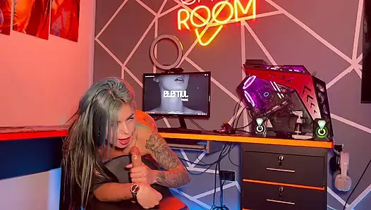 Virtual sex with Anitta punishing her biground ass in your gamer room