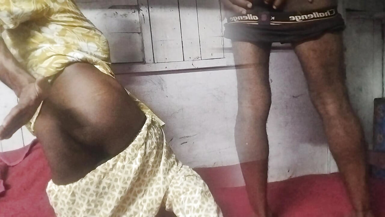 India shemale get big hard sex from the big man delhi boy