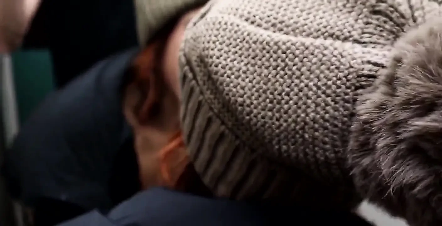 When I met my hot neighbor in the stairs (roleplay)