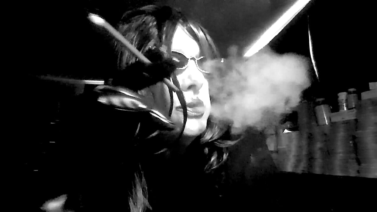 SITTING AT MY COMPUTER DESK AND SMOKING MORE120 LONG CIGARETTES