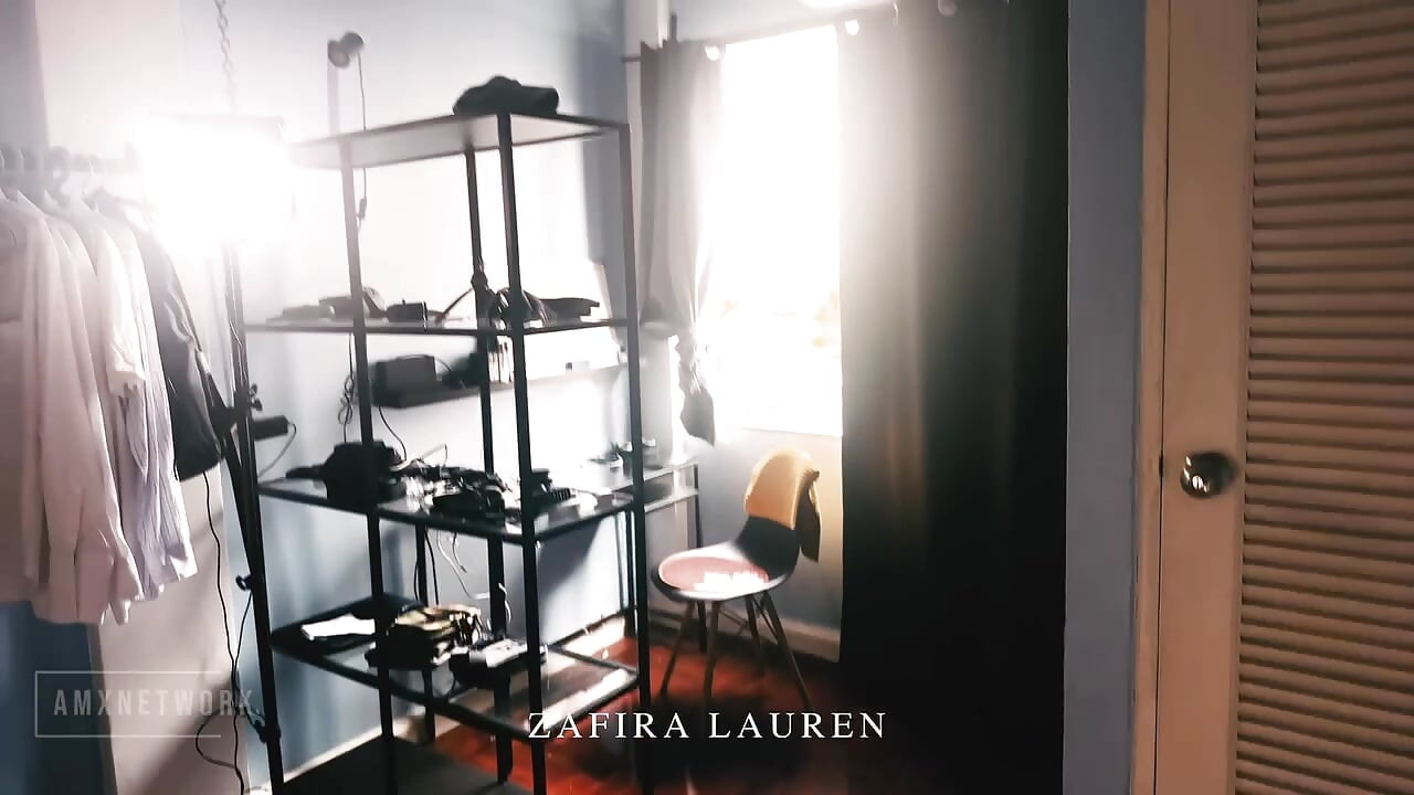 Žít s Faphouse modelka Zafira Lauren v Itálii