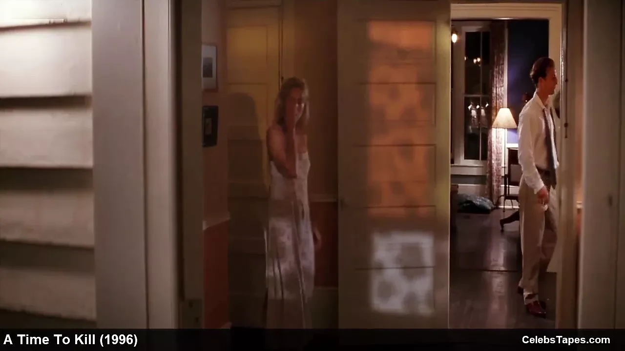 celebrities Ashley Judd & Sandra Bullock sexy movie scenes