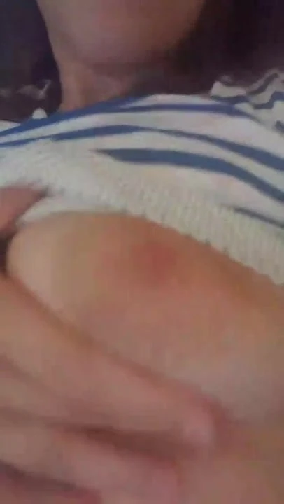 Montre moi tes gros seins
