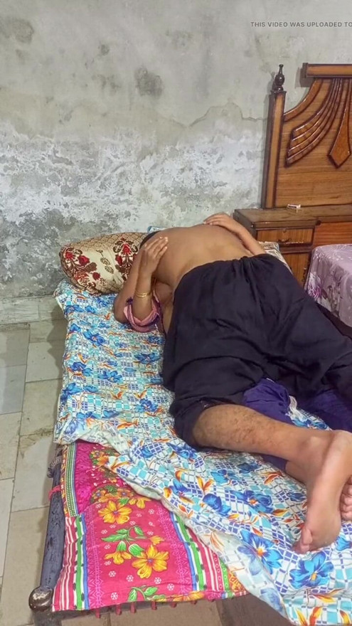 Làng Ấn Độ xxx âm hộ bạn trai cũ của tôi đụ nhanh xvideo âm thanh tiếng Hin-di | Đoạn video ngắn 2