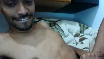 Saudi porn video – Arab sluts gets hornier when he find out I'm recording