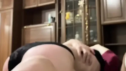 Ateşli kız öğrenci yurtta seks yapmayı kabul etti