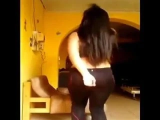 Valentina Gut Bailando