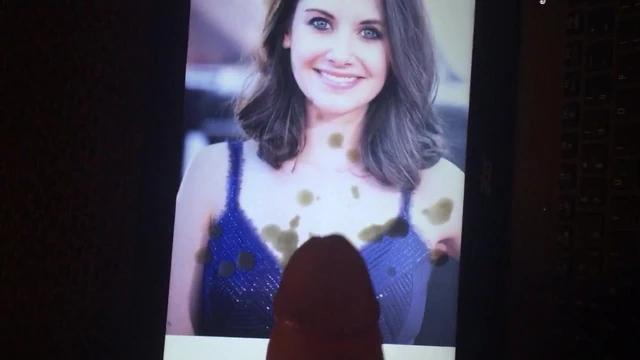 Alison Brie Tribute 01