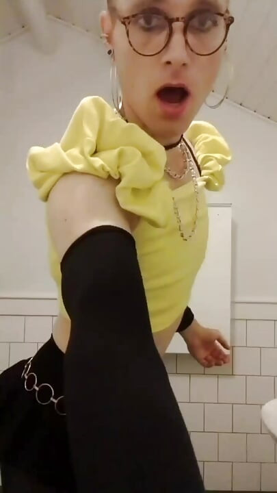 火辣娘娘腔Fag Whiteboi Jes公開BBC假陽具