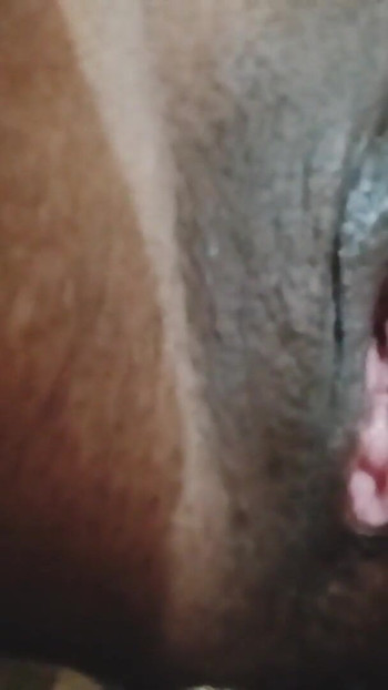 Desi Bhabi Loray ki Talash mei Piyasi Phudi | Clip 1