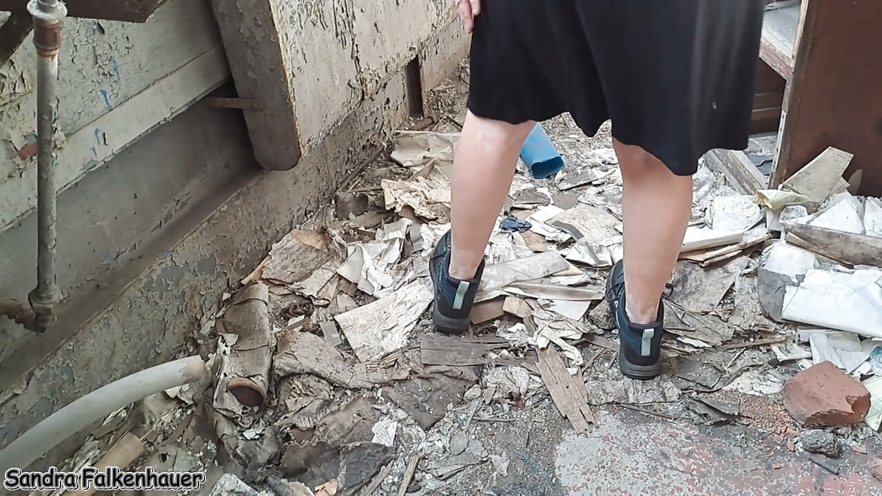 Sandra Falkenhauer - Urbex Boobs