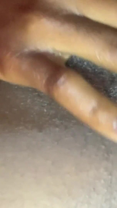 Hot babe blackgurl234 caressing her pussy till she squirt | Clip 1