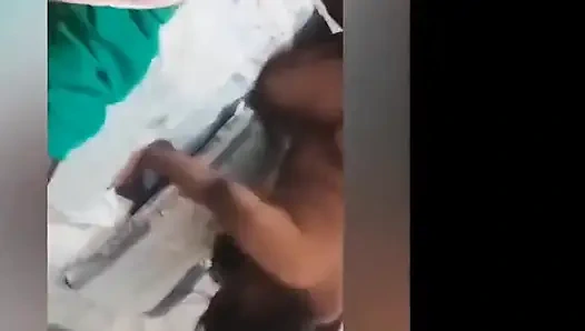 Ona sırtımdan bahsettim... Patronumun bundan sonra yaptığı şey