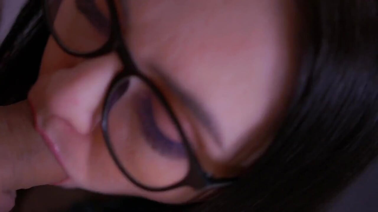 Slut Gives Slobbering Blowjob
