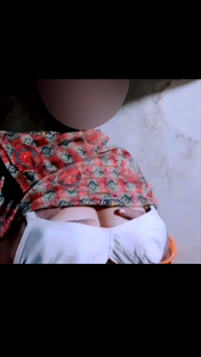 My boobs are automatically coming out anywhere, I am upset with my boobs, I massage it a lot, only then it becomes calm, due to which water starts dripping from the pussy. | Clip 1