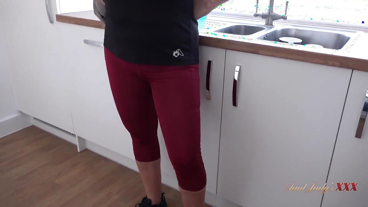 Auntjudysxxx - büyük memeli iri güzel kadın bomba Camilla seni sikiyor ve yarağını emiyor