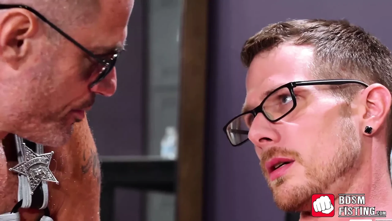 Mature gay helps his lover to cum by fisting and sucking him