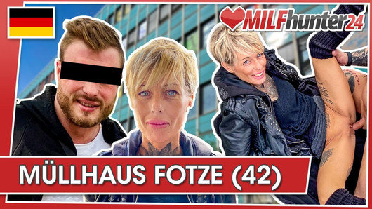 Milf-Hunter gibt MILF Vicky Hundt einen Schwanz! milfhunter24