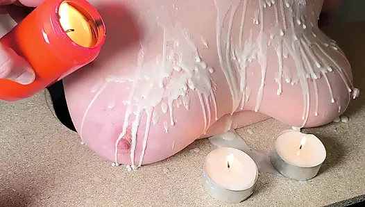 Ateşli mum ağdalı göğüsler ve sonra dövüyor