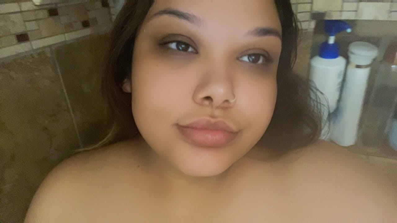 ไปกับกูในห้องอาบน้ําทารก