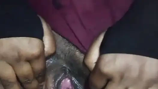 Herkes Savita Yenge'nin göğüslerini ve rahatlamasını nasıl seviyor?yorum yapın ve abone olun.