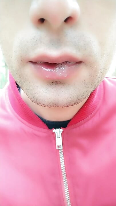 Foamy Cum Play on Lips After Being Mouth Fucked Outdoor