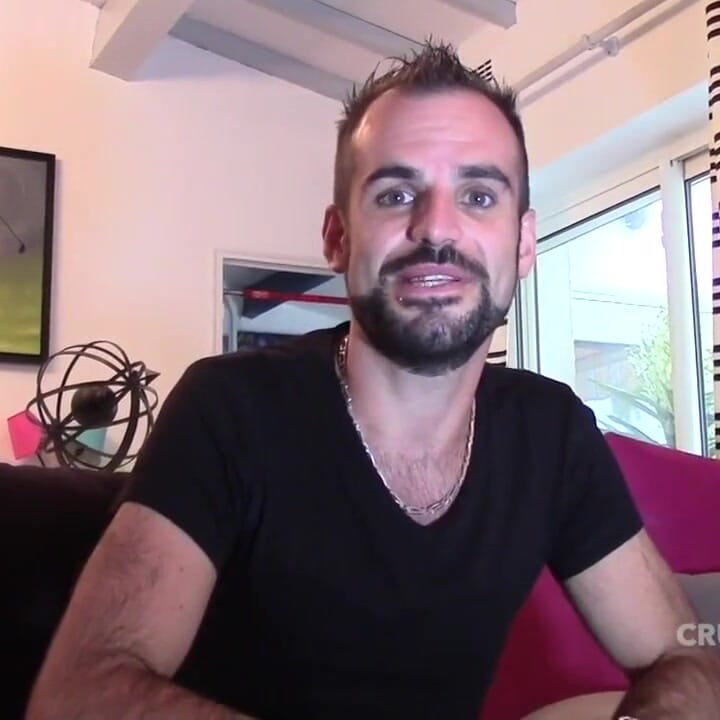 Twink follada por curiosos heterosexuales para casting porno