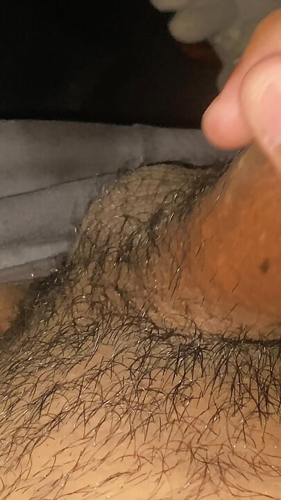 Apne mote or lambe lund ka paani nikalte huwe
