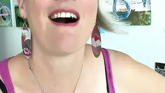 Your Ex-Girlfriend's Mom Gave You A Handjob At A Cafe (JOI)