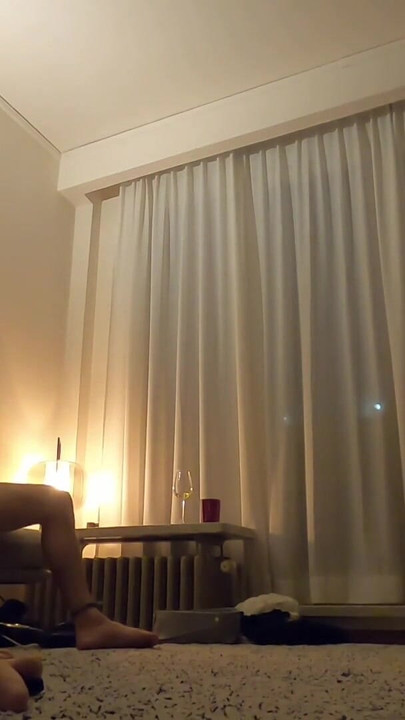 Detik emosi dari "Homeparty dengan menukar pakaian seksi ditingkatkan dengan cepat pt.6"