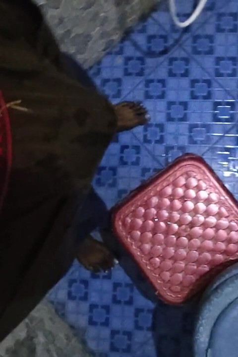 Tamil10inches BBC Splash Piss Session