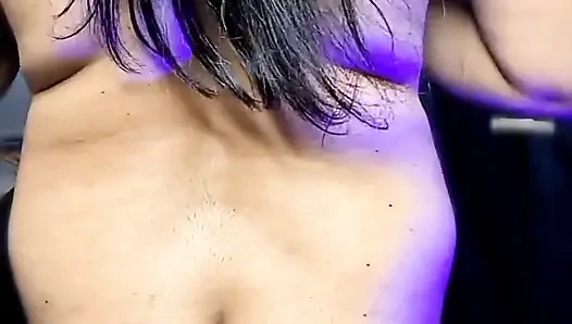 Pacarku pengen sama aku