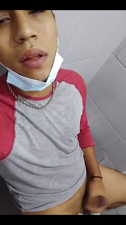 5 Minutos in Toilet