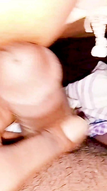 Zapanjujući trenutak od "desi prijateljice Bangladeške Bhabhi kod kuće"