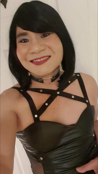 The Little Sissy in new black wig from a fan