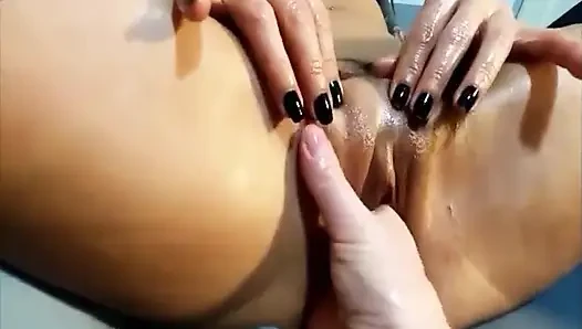 Memek basah dan kontolnya dientot habis-habisan