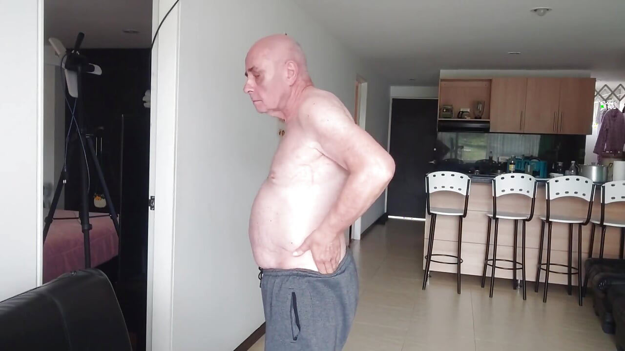 Garabas और Olga के साथ हॉट चुदाई सरप्राइज