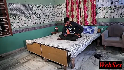 Pak, tolong entot istriku dong! Manajer hotel berbagi istri seksinya