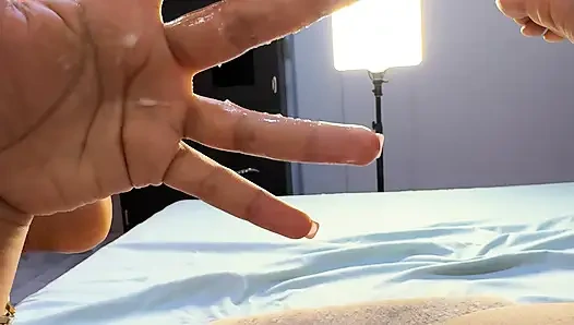 Ich bin sehr geil im Hotelzimmer, ich will ficken