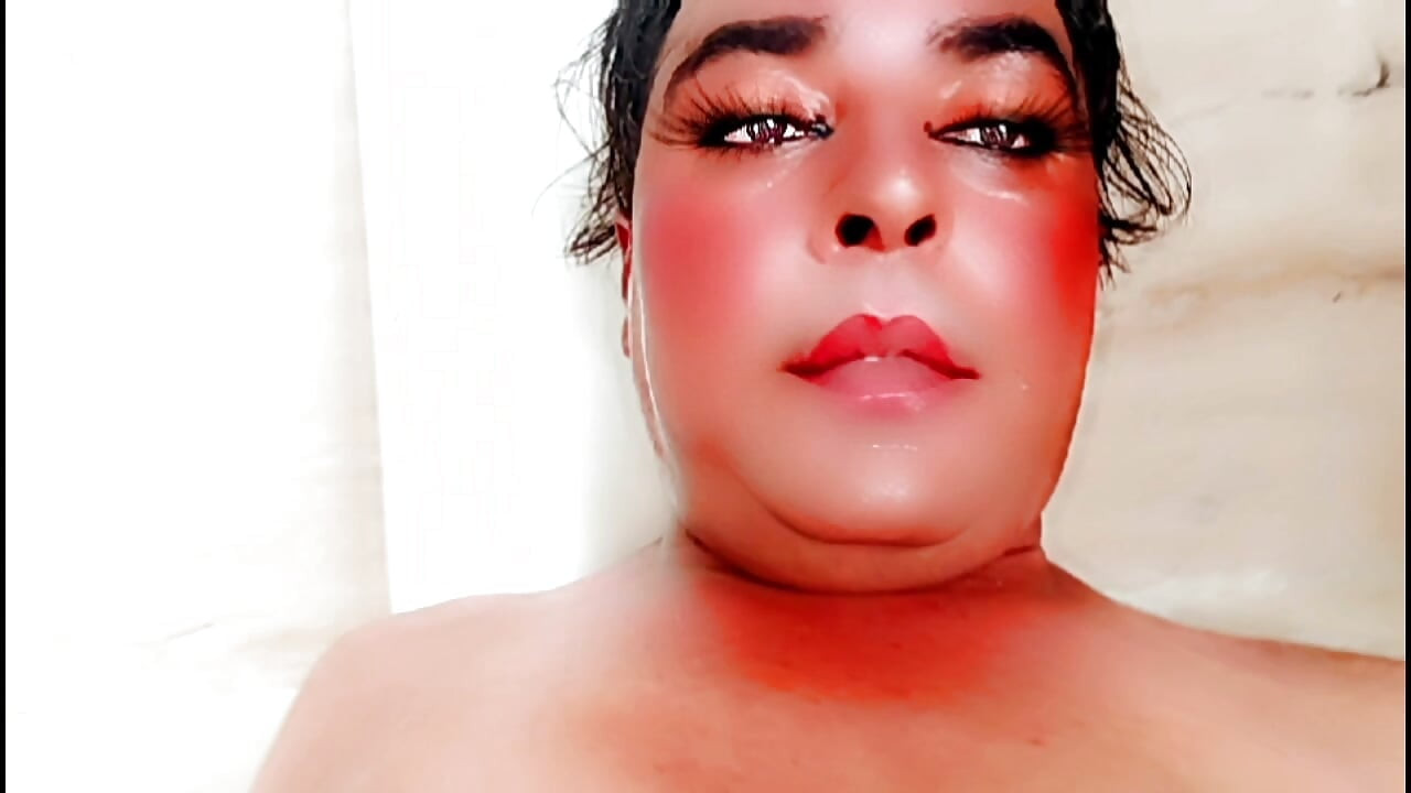Pakistani Imran solo home