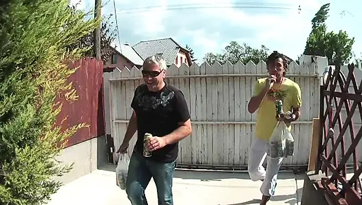 Sarışınlarla Vahşi Havuz Partisi Grup Seks Partisi Büyük Yarak Emiyor